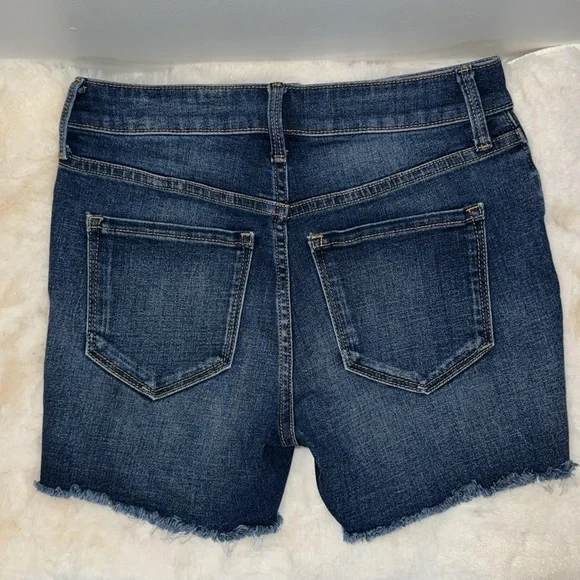 Old Navy High Rise Distressed Stretch Denim Jean Shorts - Women’s 2 - Picture 5 of 8